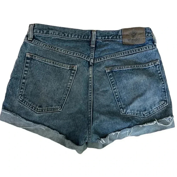 Wrangler Cut Off Shorts Distressed Size 32 - Picture 5 of 5